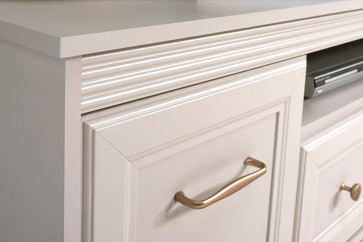 Elegancka komoda z szufladami półkami Buckingham kaszmir 135 cm dębowe nogi