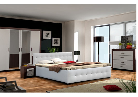 Białe łóżko łoże sypialniane z eleganckimi pikowaniami FIGARO ukazane w jasno-ciemnej aranżacji.
