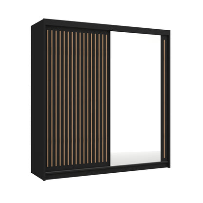 Zdjęcie przedstawiające nowoczesną szafę przesuwną 200 cm z lustrem z ozdobnymi lamelami w czarnym kolorze na białym tle.