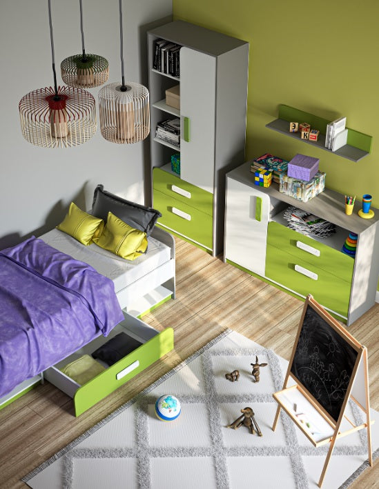 Ujęcie z góry na aranżację pokoju młodzieżowego lub dziecięcego z wykorzystaniem mebli MICK z dodatkami koloru zielonego.