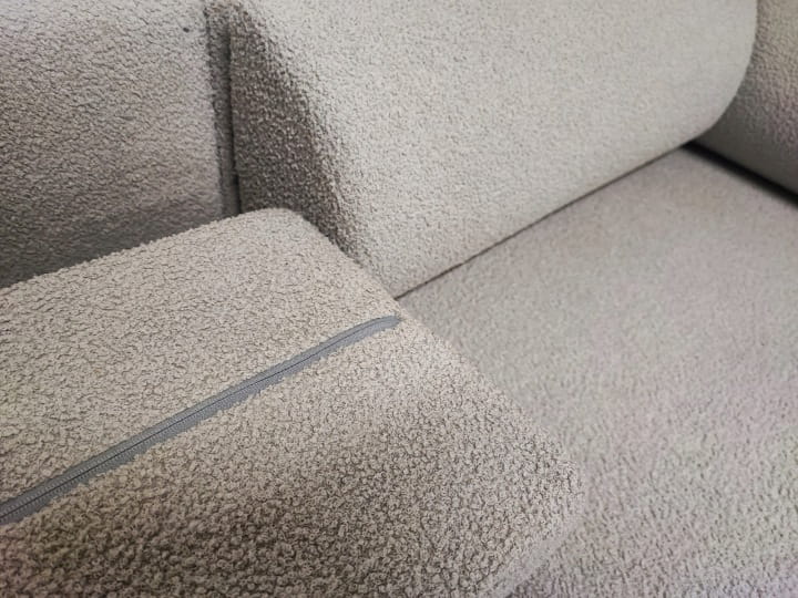 Na zdjęciu przedstawiono miękki i przyjemny w dotyku materiał