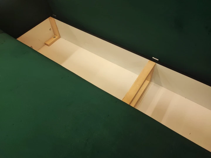 KANAPA ROZKŁADANA DO SALONU Z FUNKCJĄ SPANIA FRIDA - IDEALNA DO MAŁEGO SALONU