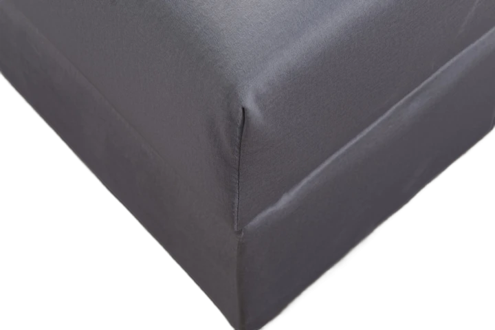 Na zdjęciu przedstawiono ŁÓŻKO KONTYNENTALNE DREAM 90x200 MATERAC BONELL MONOLITH 84