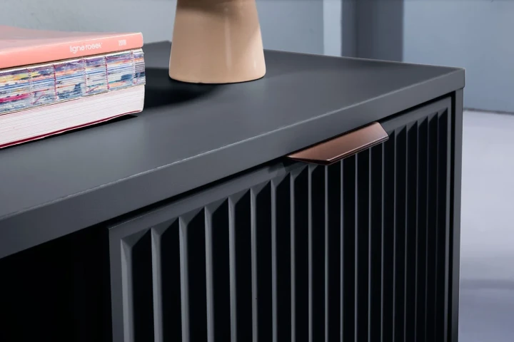 NOWOCZESNA SZAFKA RTV STOLIK TV 135 CM