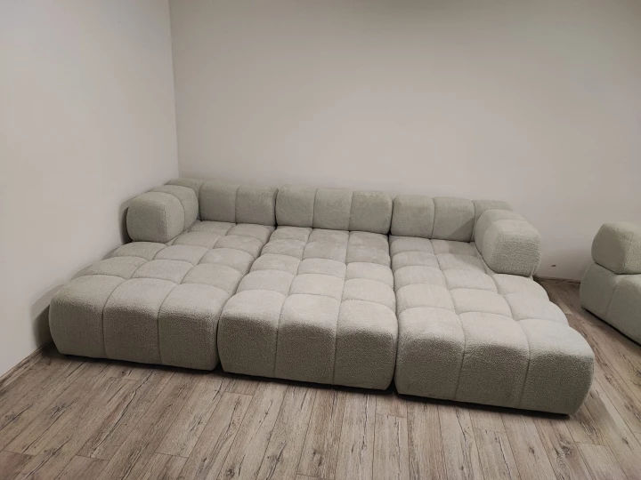 NOWOCZESNY NAROŻNIK MODUŁOWY DO SALONU ROGÓWKA CLIXI MINI U 279 CM + PUFA